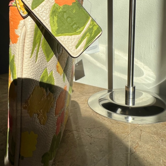 Coach crossbody - Picture 9 of 13